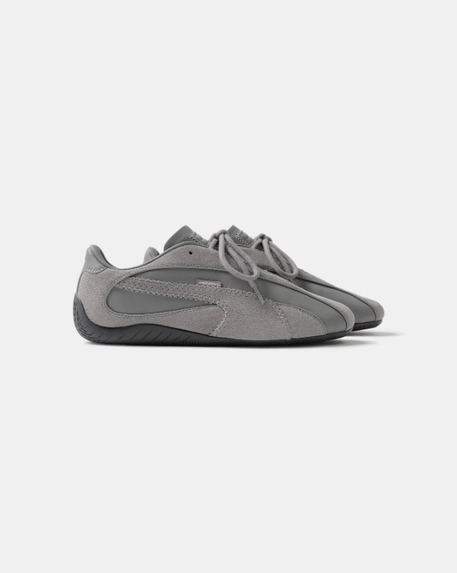 PUMA Grey Low-Top Sneakers with Black Sole