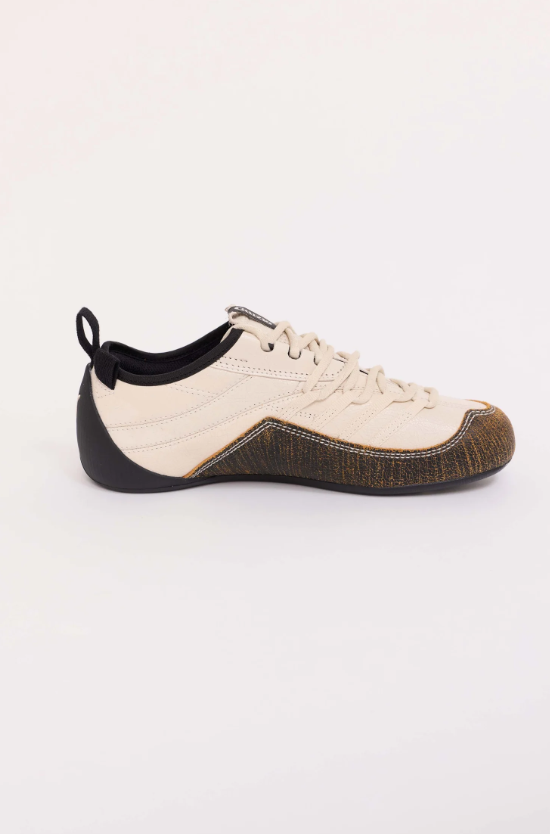 PUMA Cream & Brown Textured Low-Top Sneakers